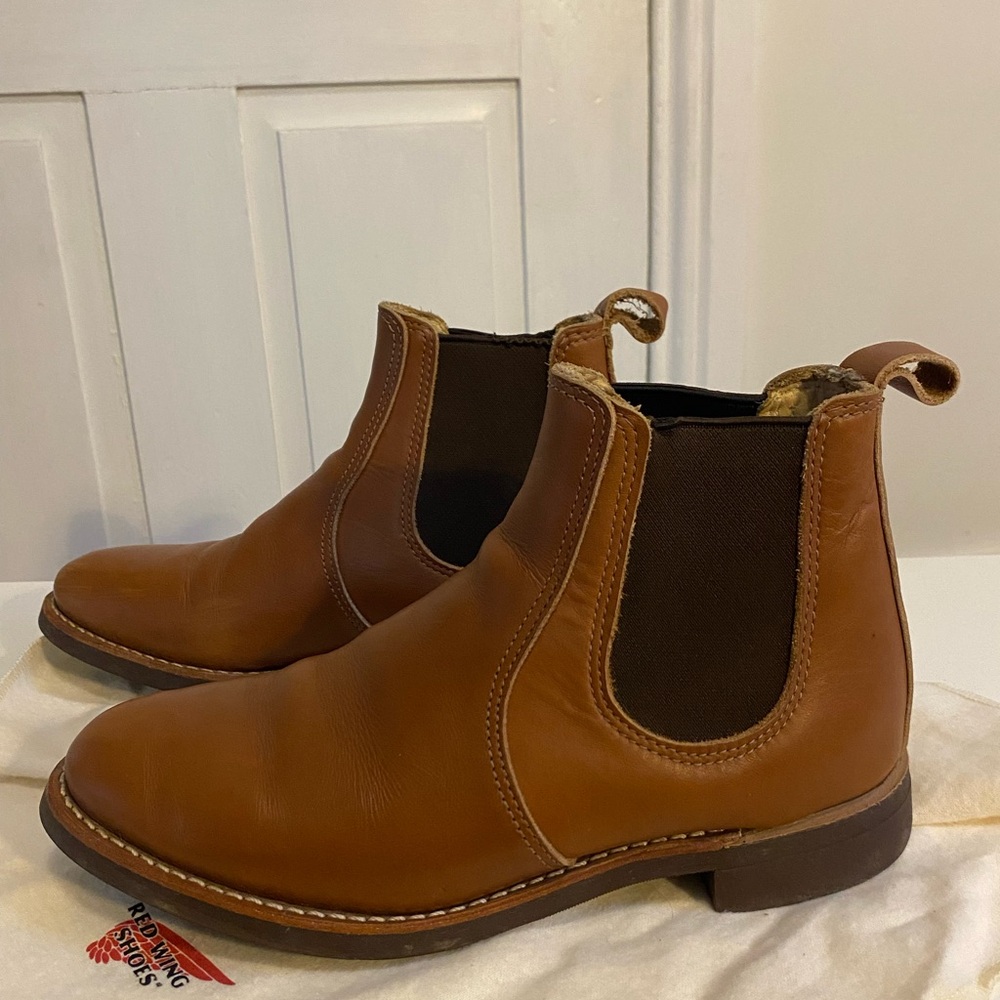 VGUC Redwing 6 inch Chelsea Boots in Pecan size 8